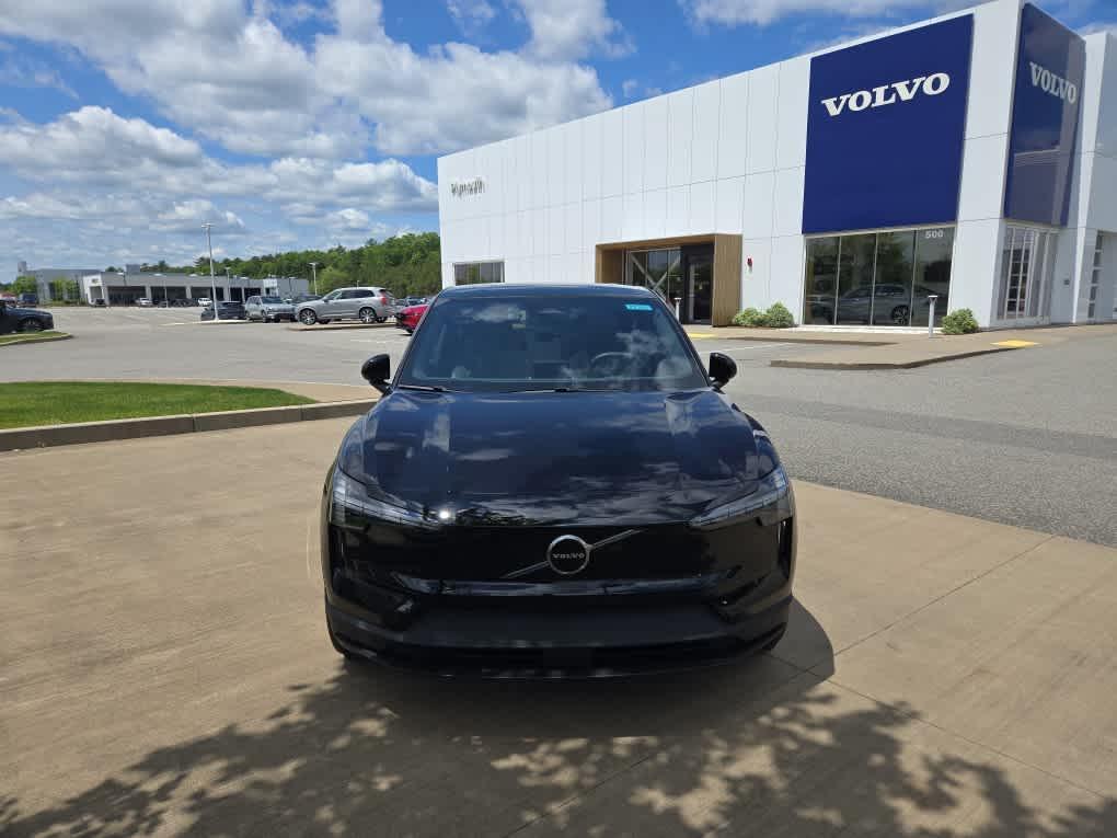 new 2025 Volvo EX30 car