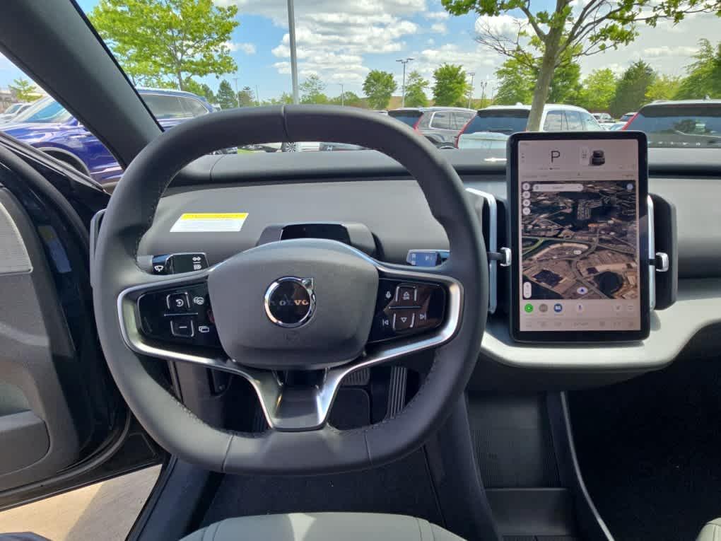 new 2025 Volvo EX30 car