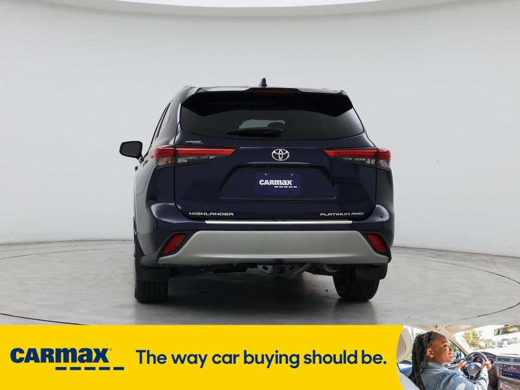 used 2021 Toyota Highlander car, priced at $41,998