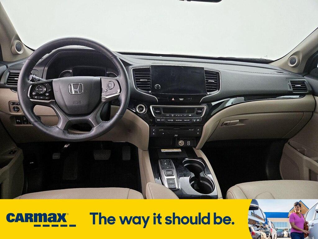 used 2022 Honda Pilot car, priced at $36,998