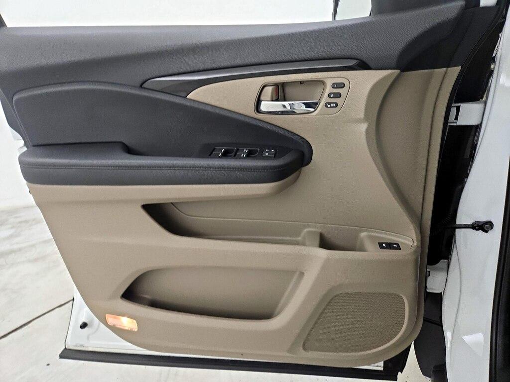 used 2022 Honda Pilot car, priced at $36,998