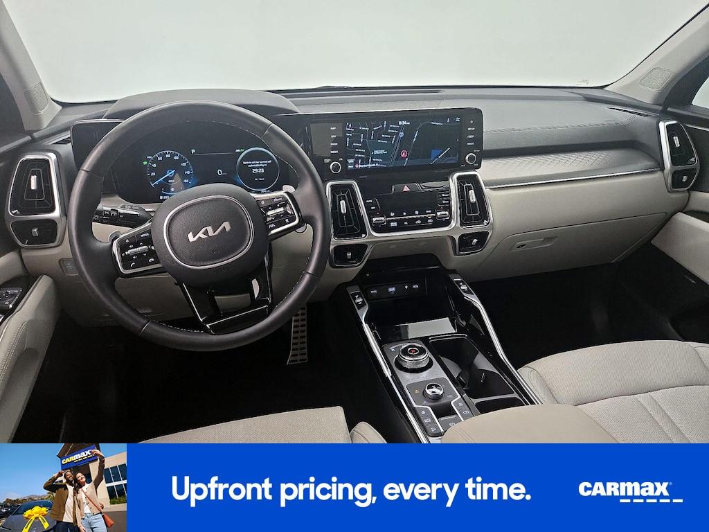 used 2022 Kia Sorento Plug-In Hybrid car, priced at $33,998