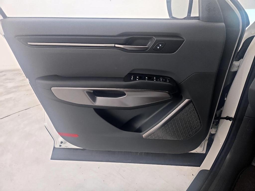 used 2024 Kia EV9 car, priced at $42,998