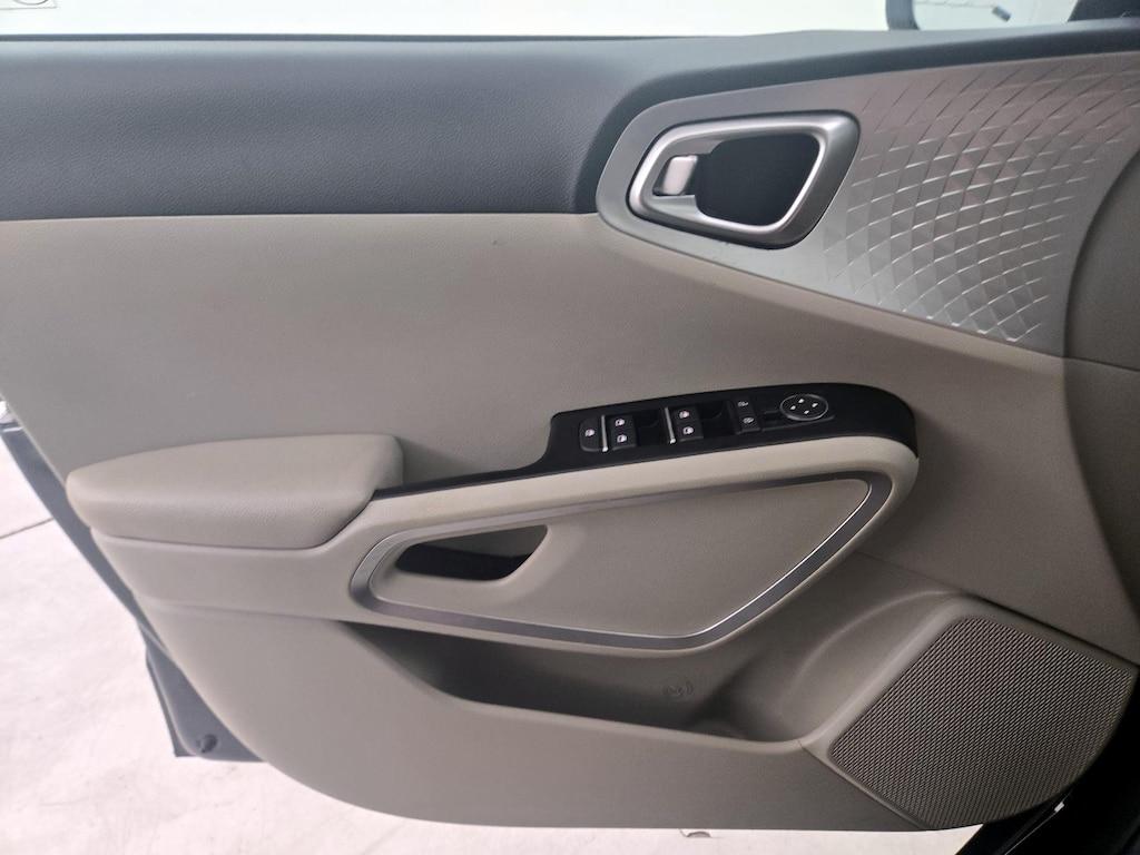 used 2021 Kia Soul car, priced at $15,998