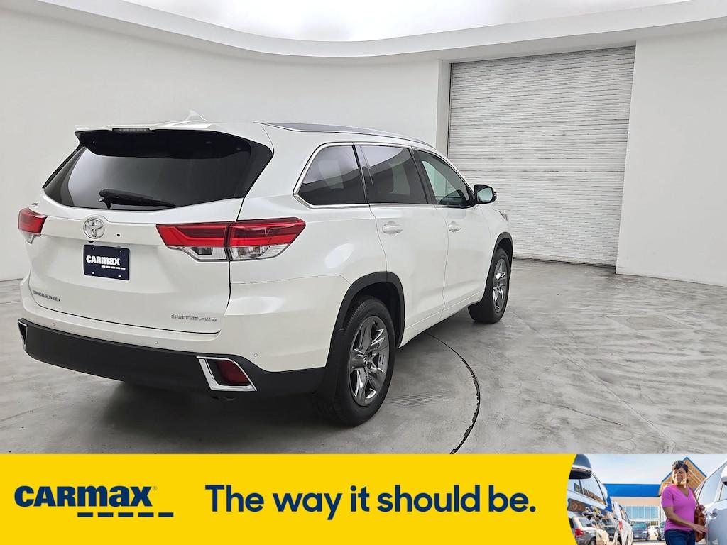 used 2017 Toyota Highlander car, priced at $30,998