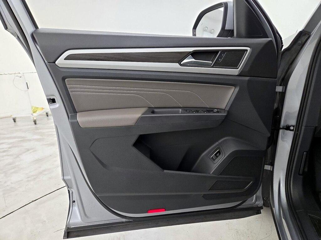 used 2021 Volkswagen Atlas car, priced at $25,998