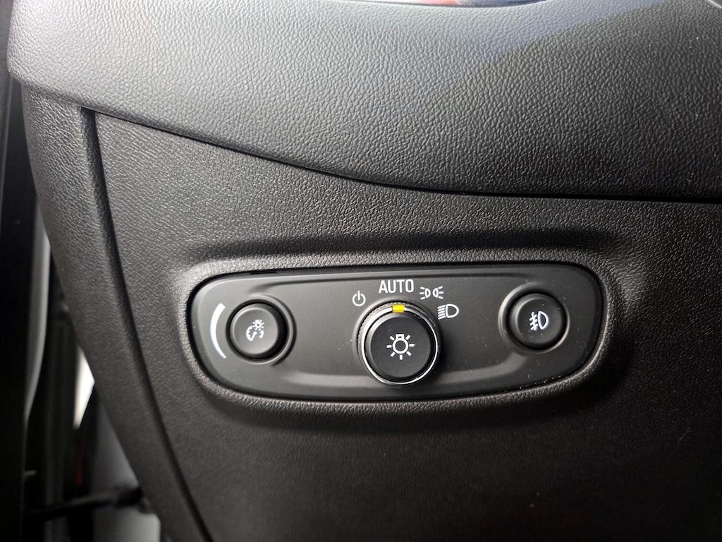 used 2020 Chevrolet Equinox car, priced at $20,998