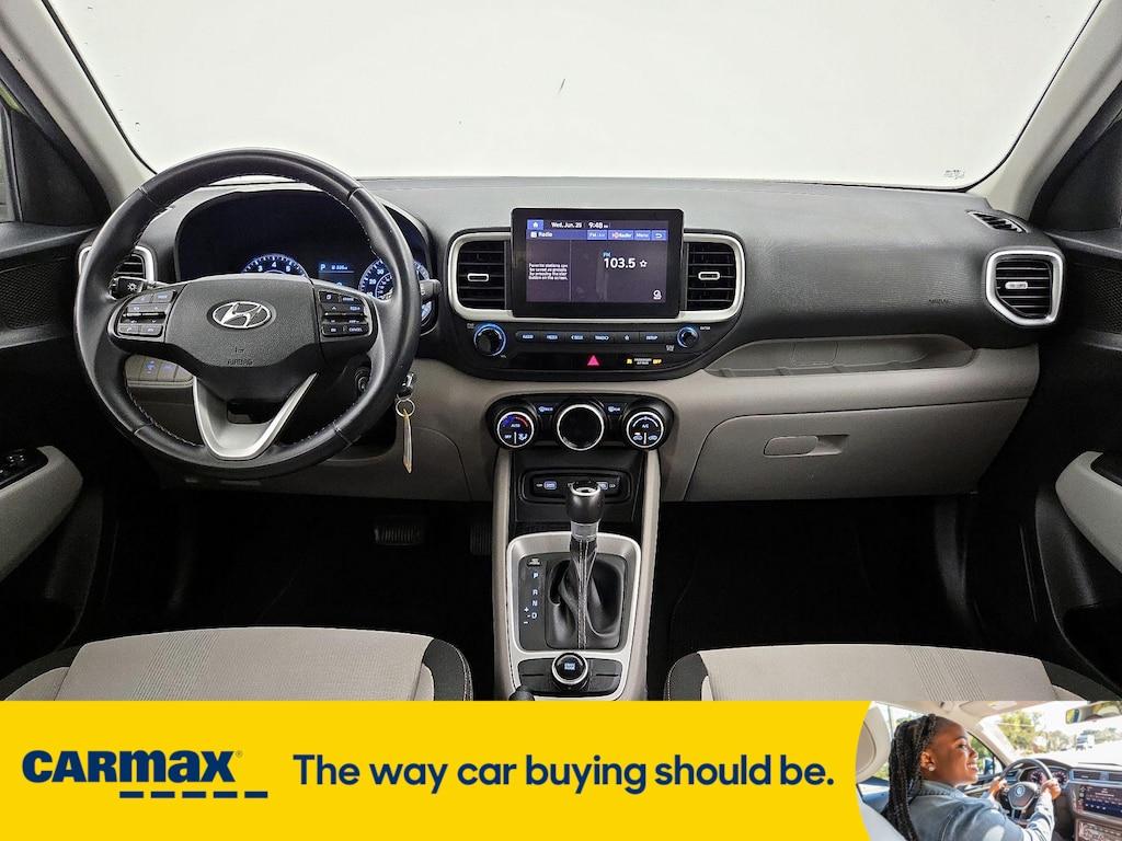 used 2022 Hyundai Venue car, priced at $19,998