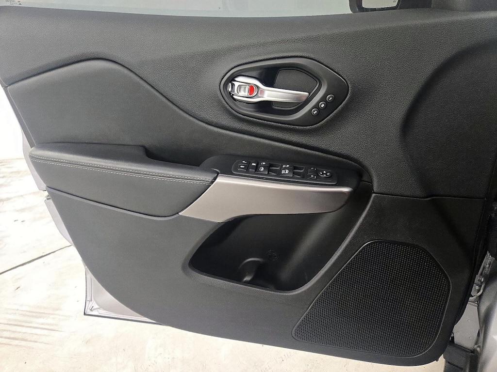 used 2019 Jeep Cherokee car, priced at $19,998