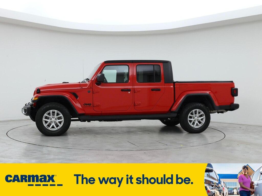 used 2023 Jeep Gladiator car, priced at $34,998