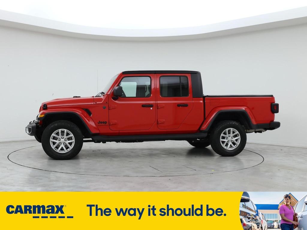 used 2023 Jeep Gladiator car, priced at $34,998