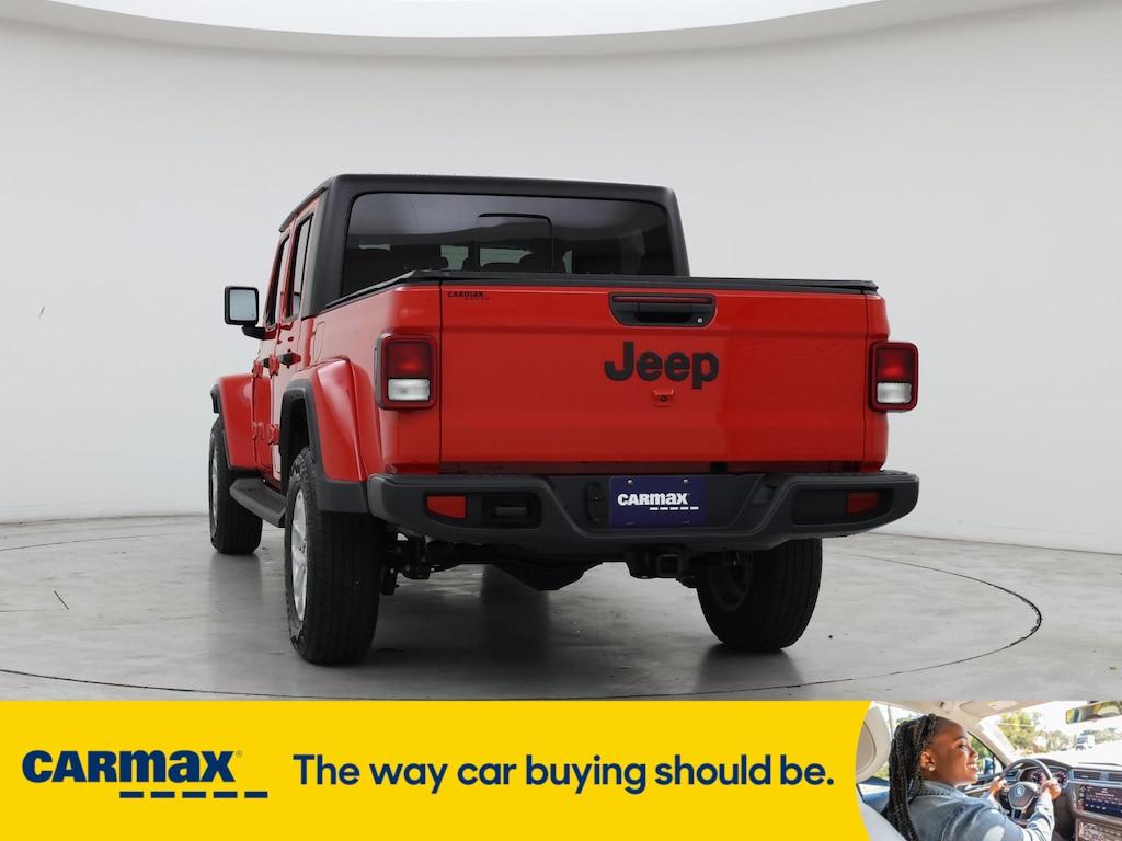 used 2023 Jeep Gladiator car, priced at $34,998