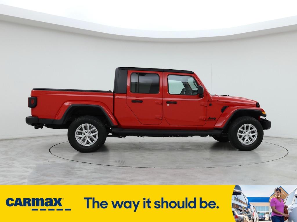 used 2023 Jeep Gladiator car, priced at $34,998