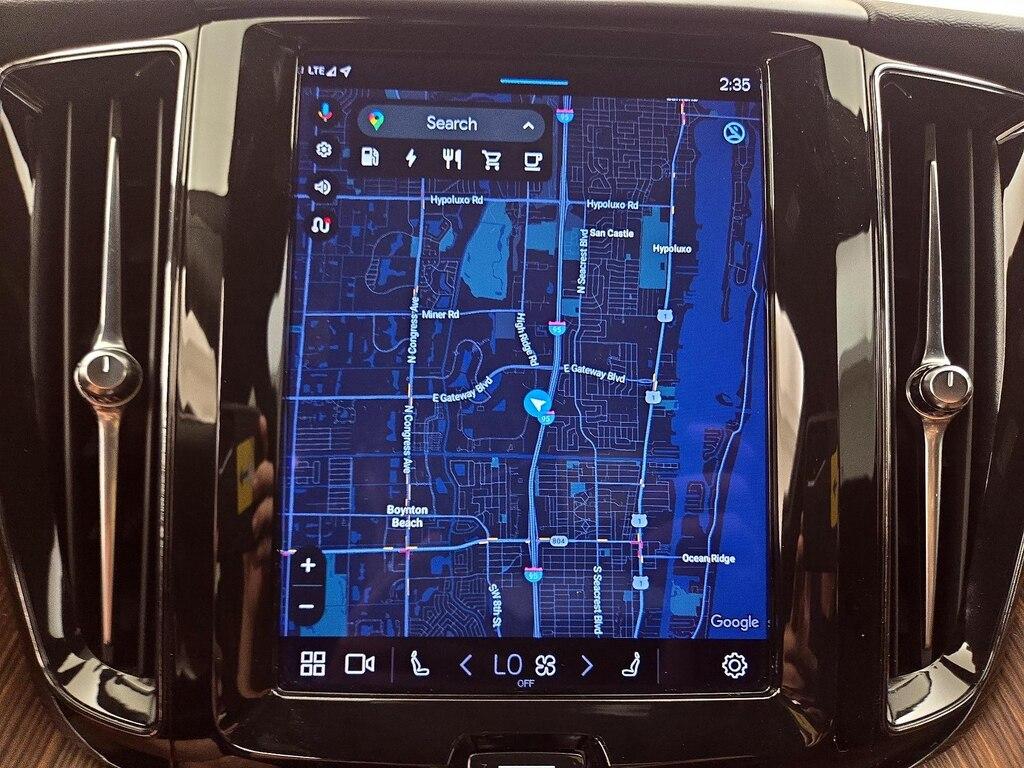 used 2022 Volvo XC60 Recharge Plug-In Hybrid car, priced at $32,998