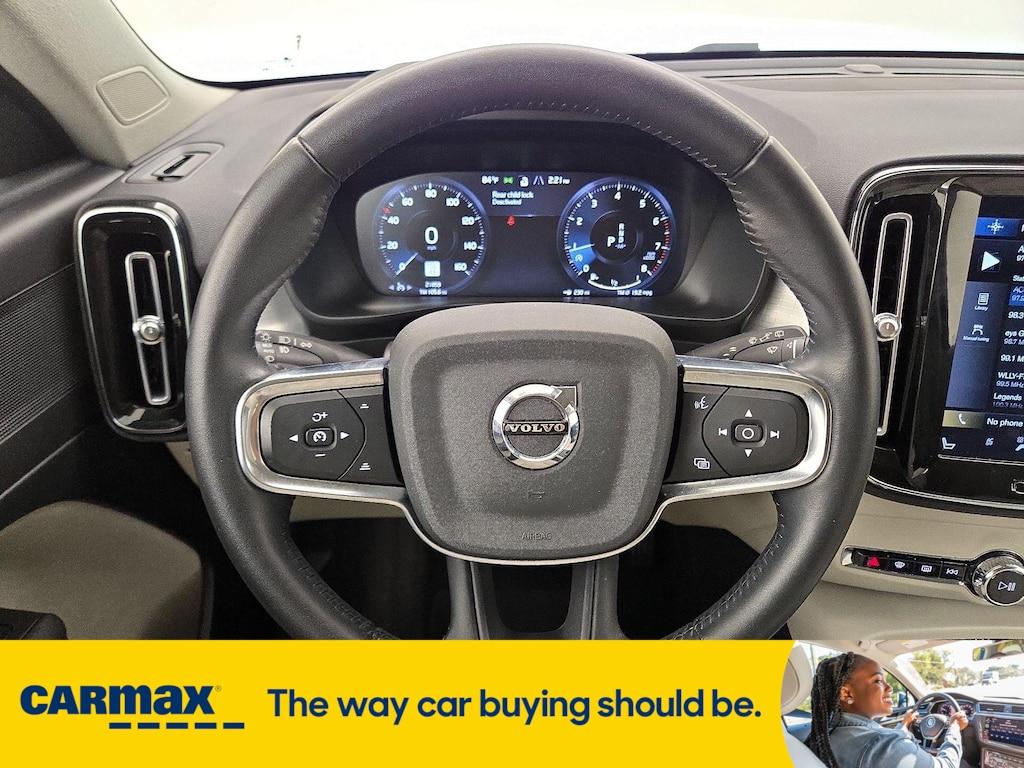 used 2021 Volvo XC40 car, priced at $28,998