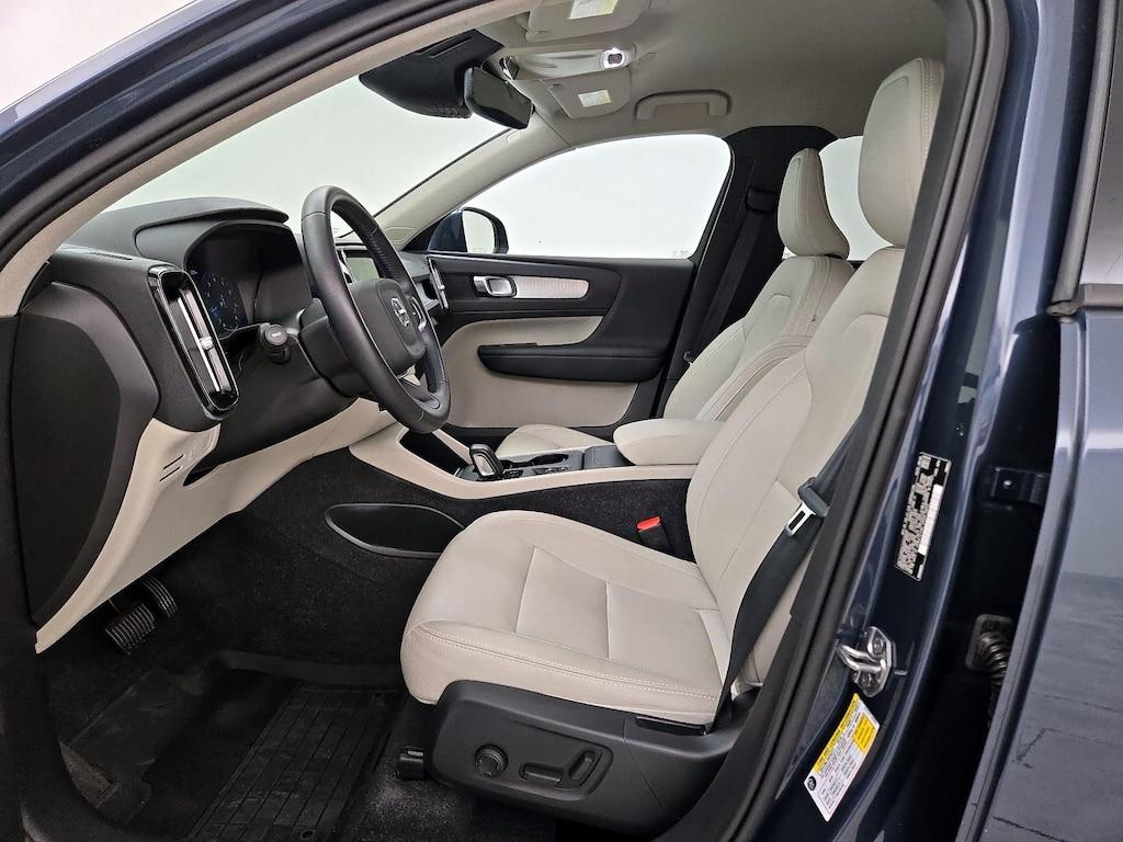 used 2021 Volvo XC40 car, priced at $28,998