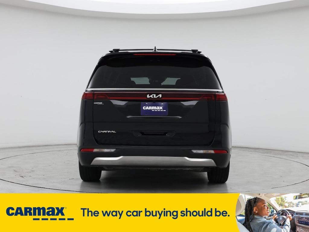 used 2024 Kia Carnival car, priced at $41,998