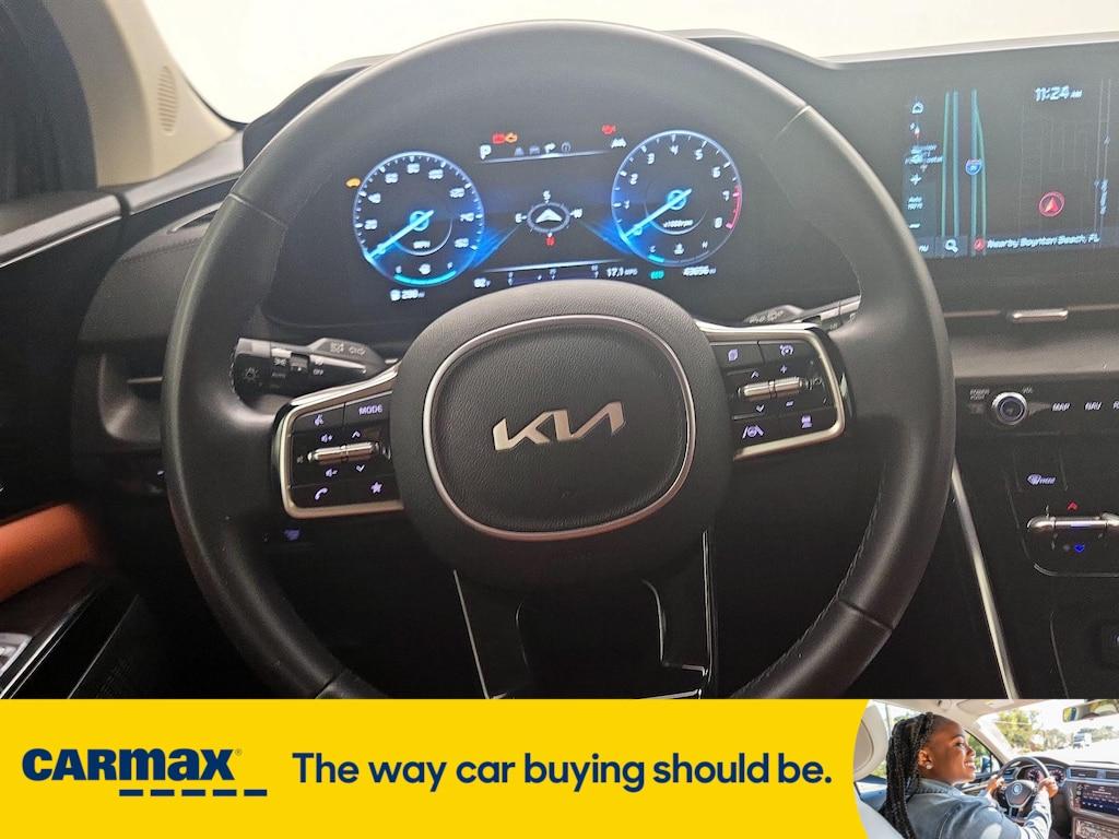 used 2024 Kia Carnival car, priced at $41,998