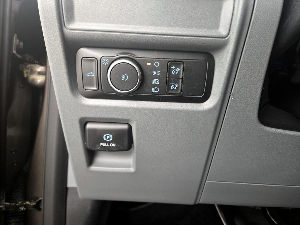 used 2021 Ford F-150 car, priced at $27,998