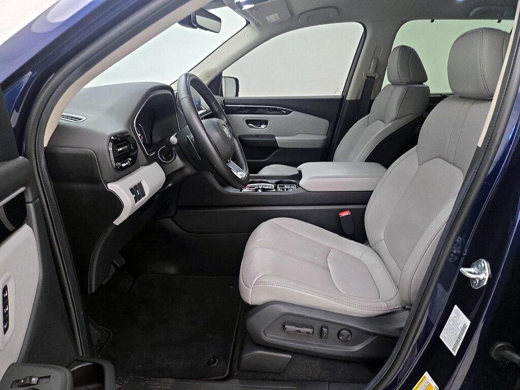 used 2024 Honda Pilot car, priced at $40,998