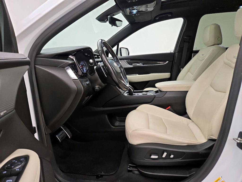 used 2021 Cadillac XT6 car, priced at $36,998
