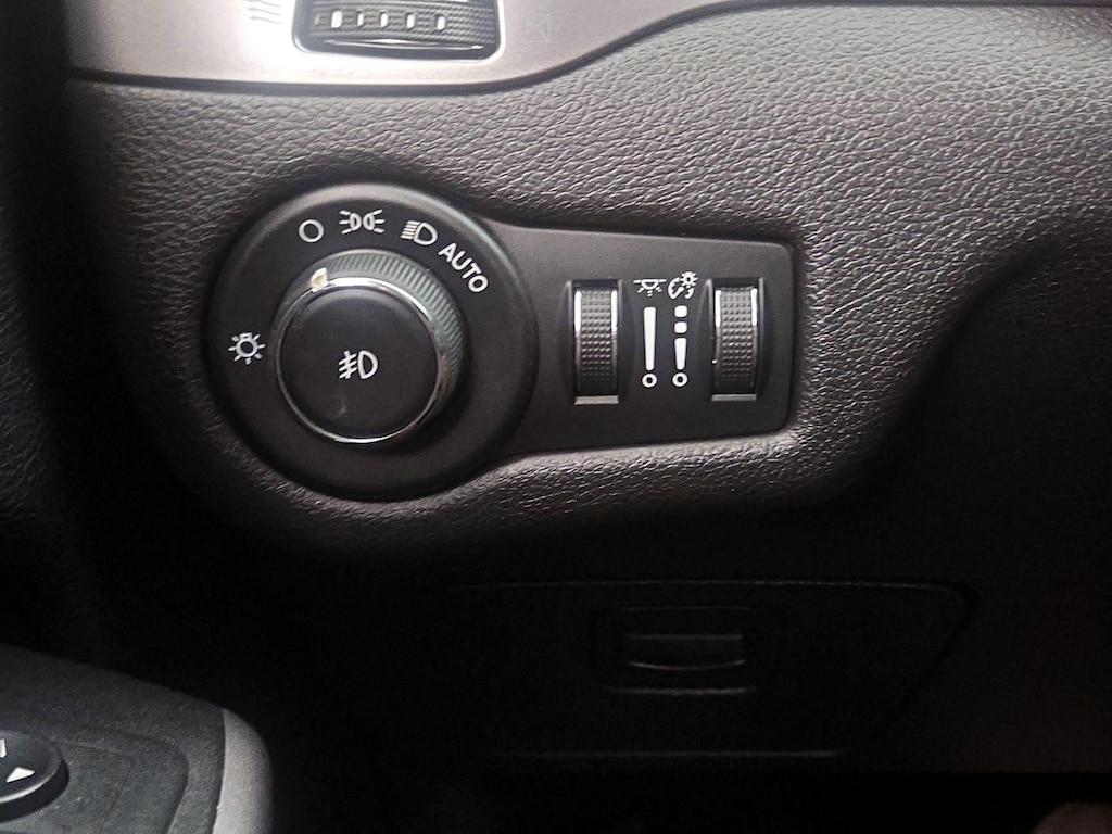 used 2019 Jeep Cherokee car, priced at $15,998