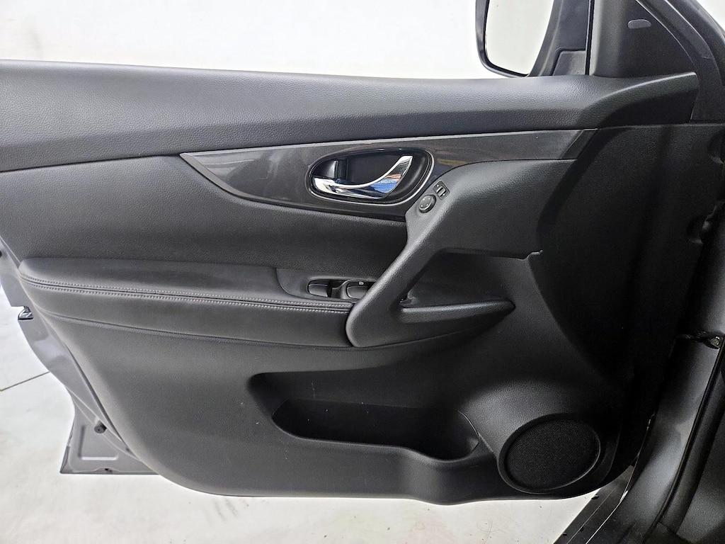 used 2017 Nissan Rogue car, priced at $14,998