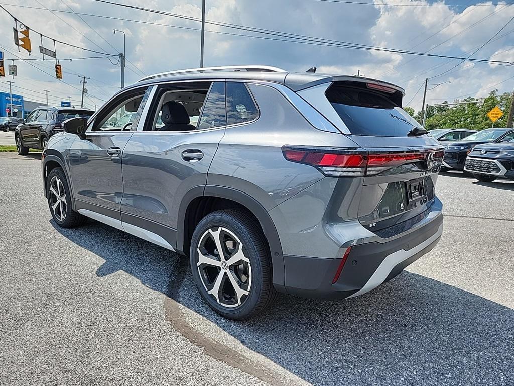 new 2025 Volkswagen Tiguan car, priced at $32,993