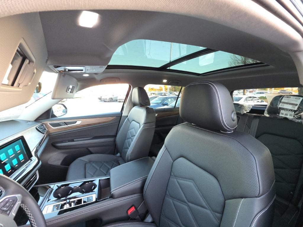 new 2026 Volkswagen Atlas car, priced at $46,746