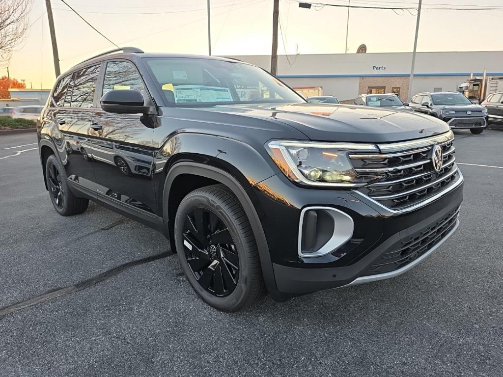 new 2026 Volkswagen Atlas car, priced at $46,746