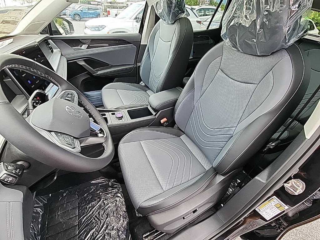 new 2025 Volkswagen Tiguan car, priced at $34,748