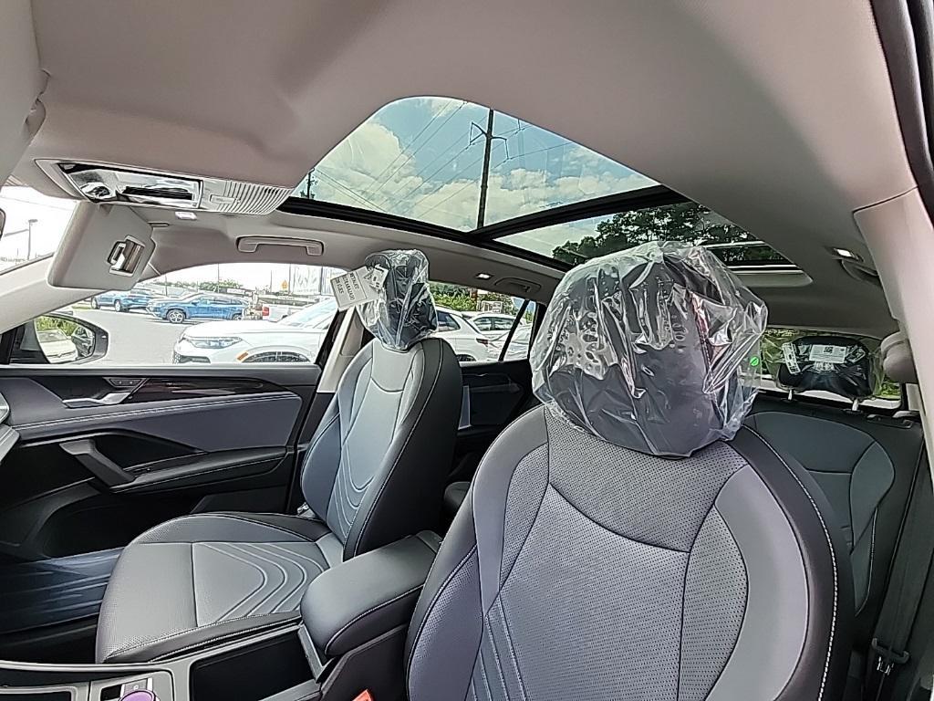 new 2025 Volkswagen Tiguan car, priced at $34,748