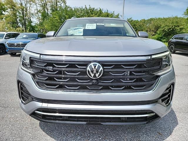 new 2025 Volkswagen Atlas car, priced at $52,443
