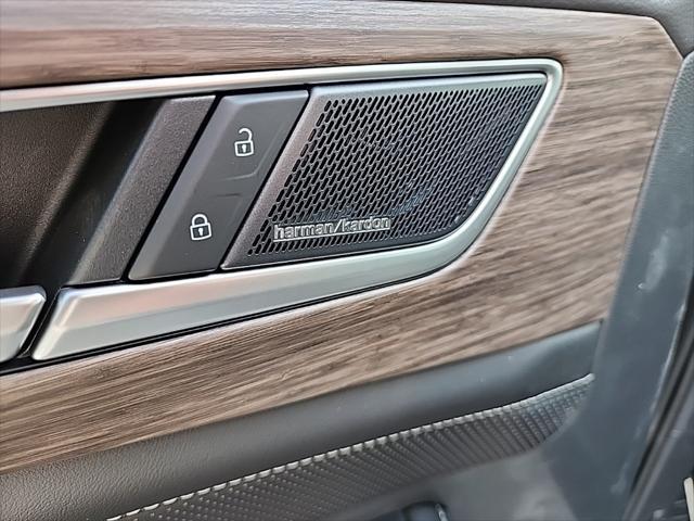 new 2025 Volkswagen Atlas car, priced at $52,443