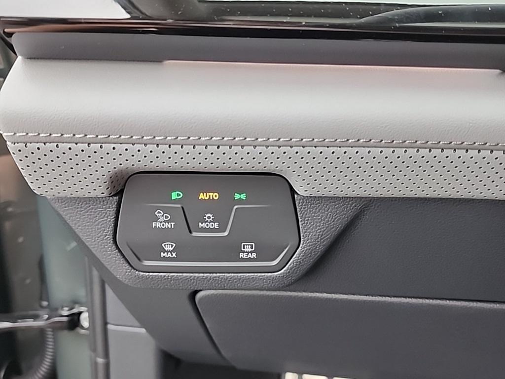 new 2025 Volkswagen Atlas car, priced at $43,246