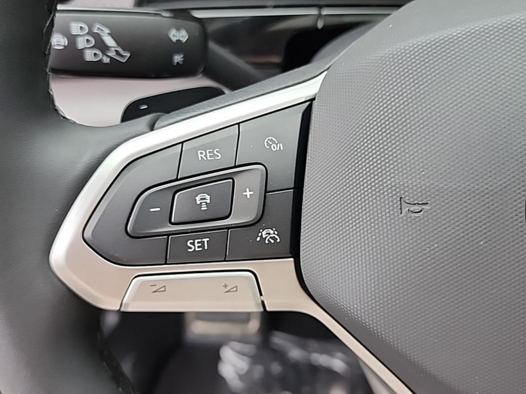 new 2025 Volkswagen Atlas car, priced at $43,246