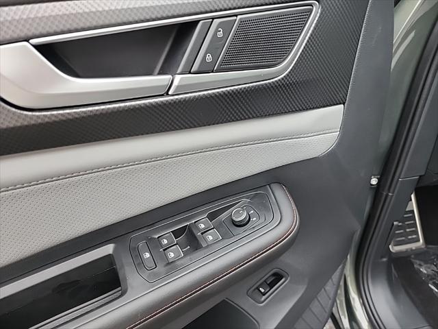 new 2025 Volkswagen Atlas car, priced at $47,246