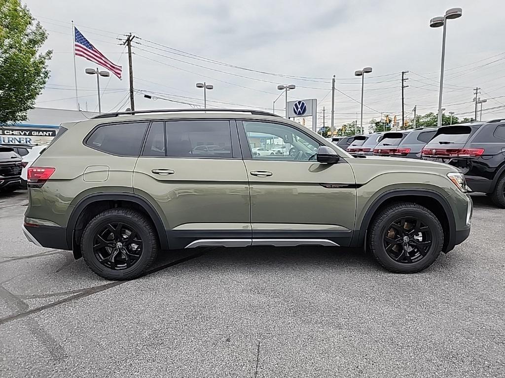 new 2025 Volkswagen Atlas car, priced at $43,246