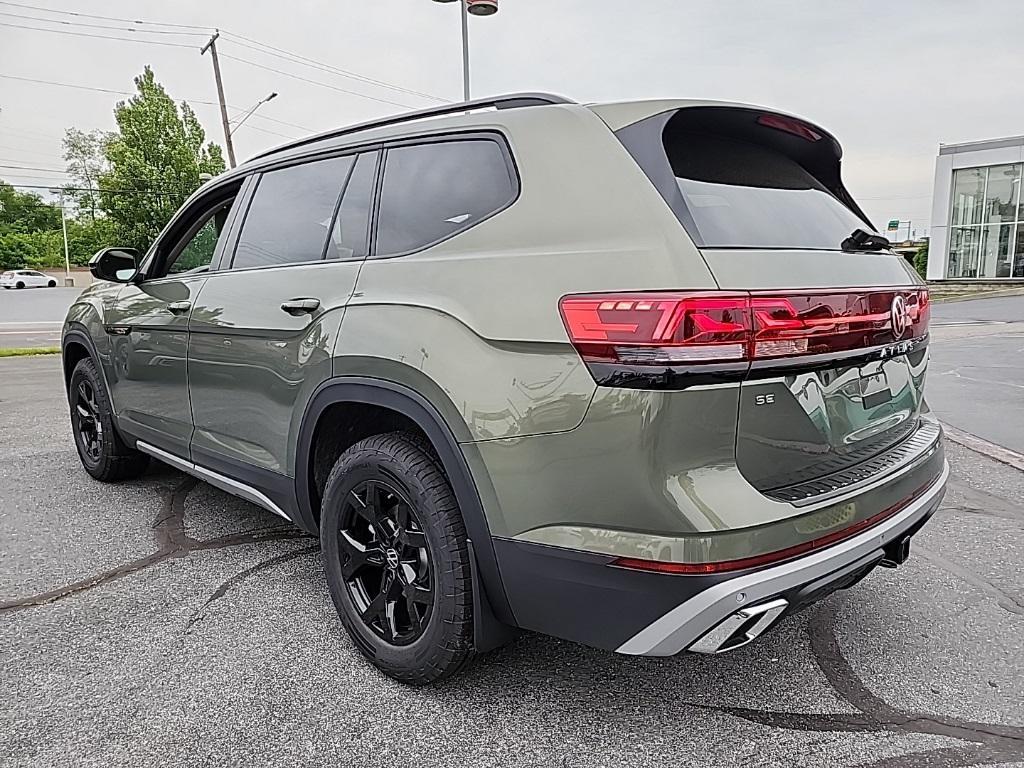 new 2025 Volkswagen Atlas car, priced at $43,246