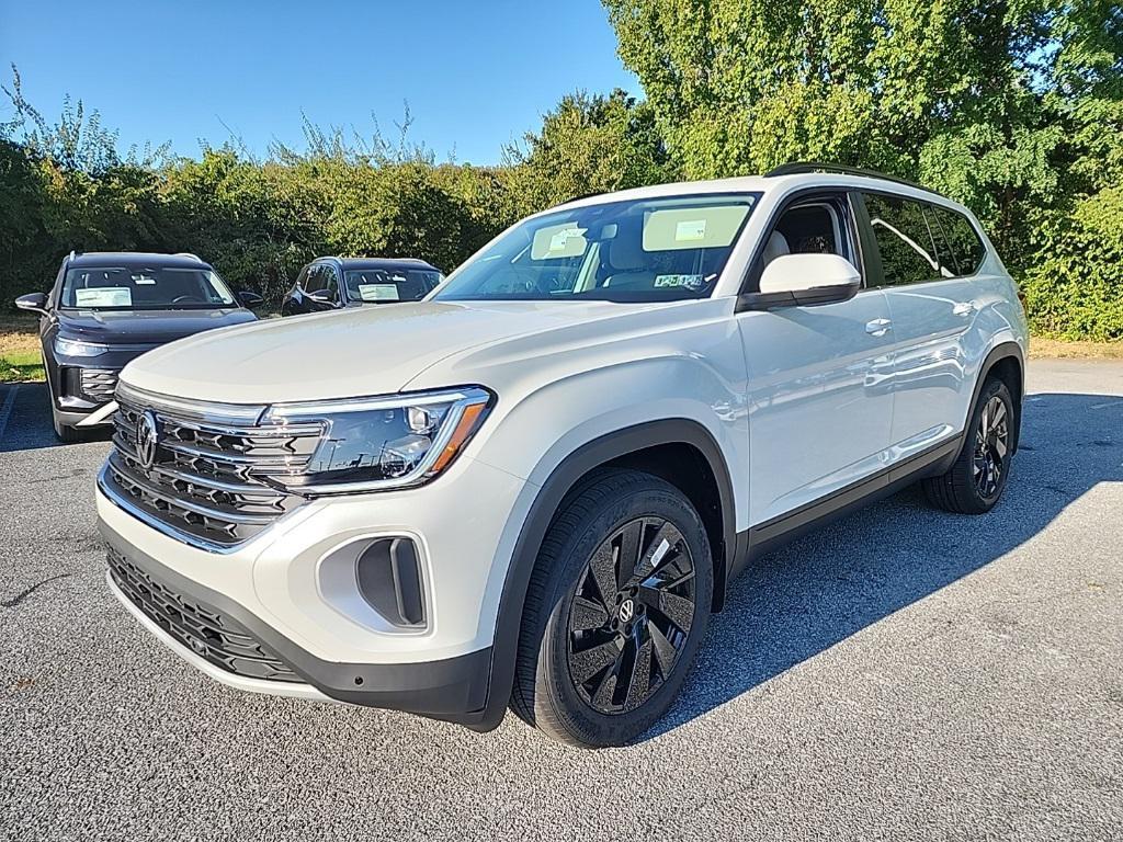 new 2026 Volkswagen Atlas car, priced at $48,281