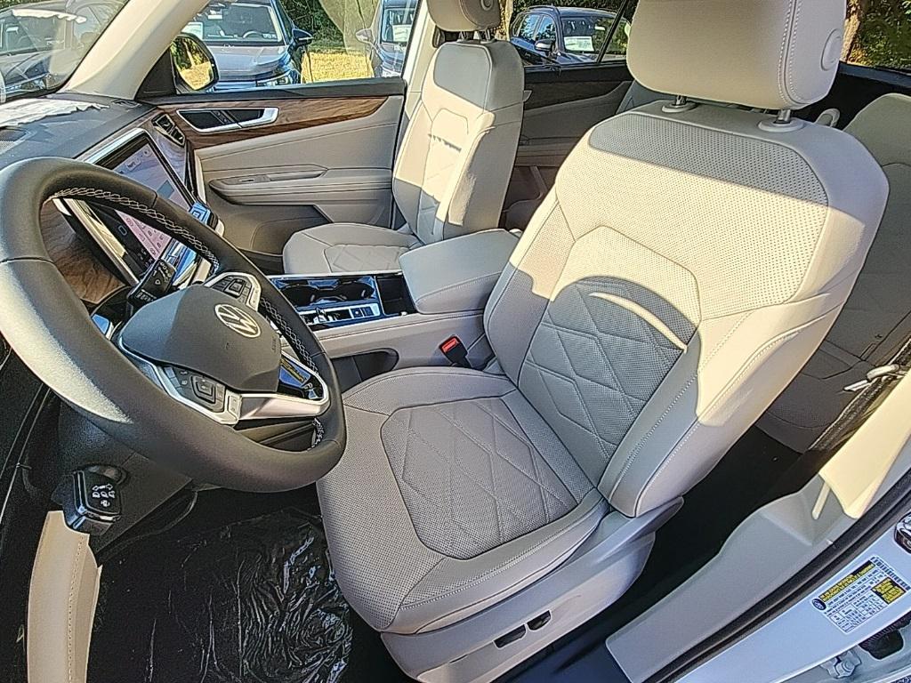 new 2026 Volkswagen Atlas car, priced at $48,281
