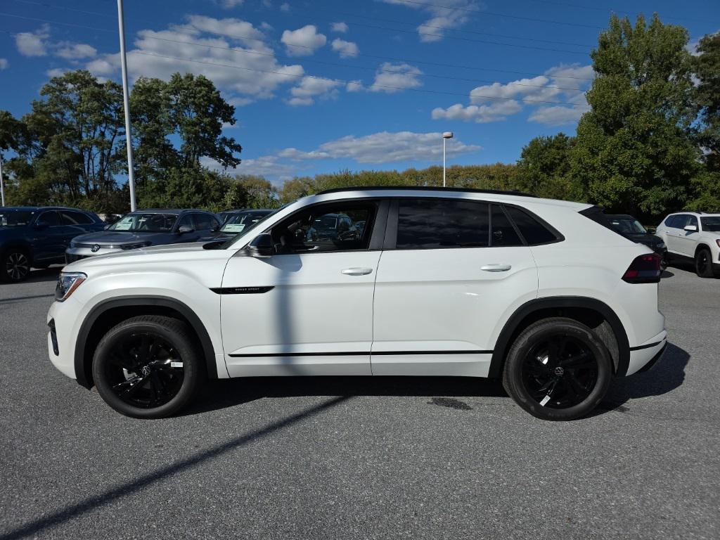 new 2026 Volkswagen Atlas Cross Sport car, priced at $50,472