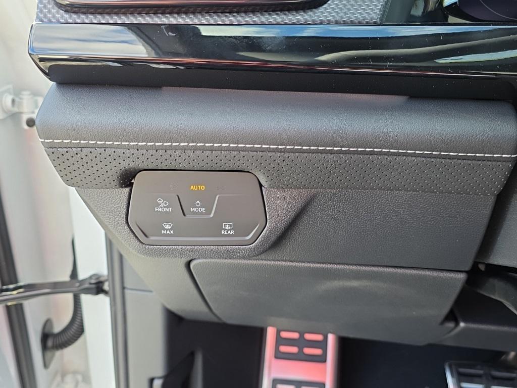 new 2026 Volkswagen Atlas Cross Sport car, priced at $50,472