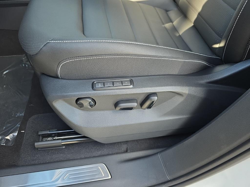 new 2026 Volkswagen Atlas Cross Sport car, priced at $50,472