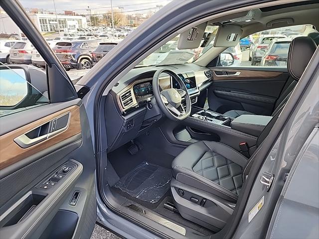 new 2025 Volkswagen Atlas car, priced at $43,520