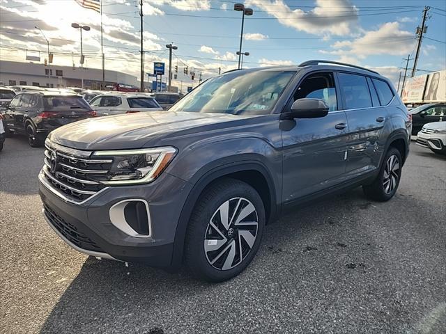 new 2025 Volkswagen Atlas car, priced at $43,520