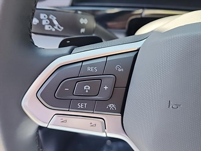 new 2025 Volkswagen Atlas car, priced at $45,111