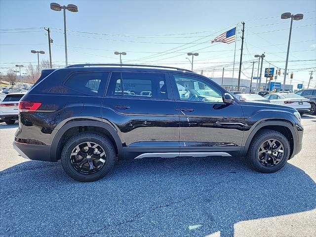 new 2025 Volkswagen Atlas car, priced at $45,111