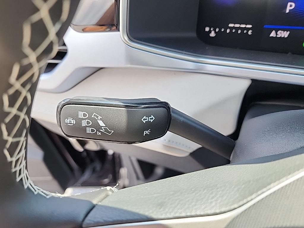 new 2025 Volkswagen Taos car, priced at $30,885