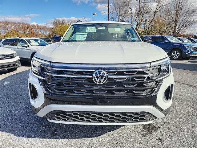 new 2025 Volkswagen Atlas car, priced at $45,611